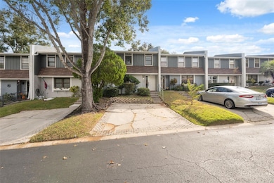 1325 Abbey Crescent Ln, Clearwater, FL 33759 - photo 4