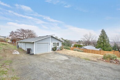 Hanson_211213_81ave_Yakima_04