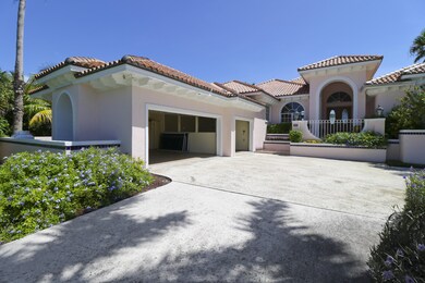 Front/3 Car Garage