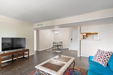 8419 Hearth Dr unit 21, Houston, TX 77054 - photo 5