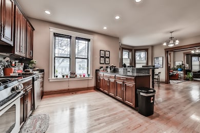 3901 N Hamilton Ave unit 1, Chicago, IL 60618 - photo 7