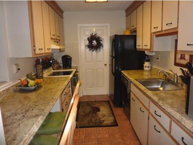 45 Dogwood Dr unit U207, Nashua, NH 03062 - photo 2