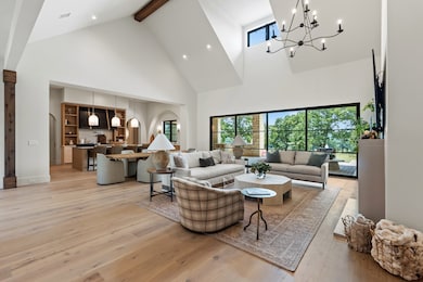 112 Spicewood Trail, Fredericksburg, TX 78624 - photo 3