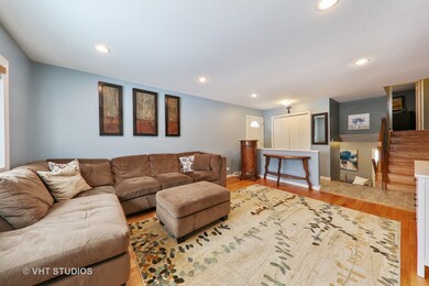 614 N Howard Ave, Elmhurst, IL 60126 - photo 6