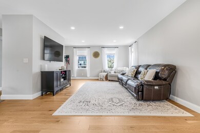 447 Sharps Lot Rd, Swansea, MA 02777 - photo 5