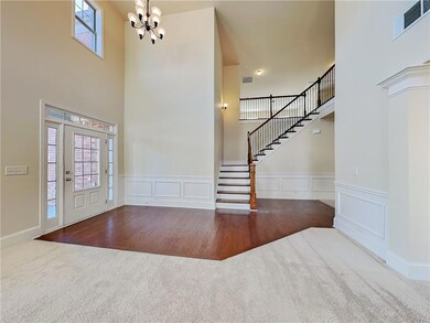 7770 Harbison Hollow Ln, Suwanee, GA 30024 - photo 3