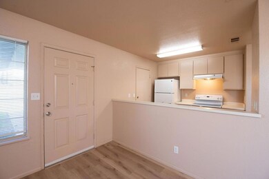 230 Ventanas Ave, Oakdale, CA 95361 - photo 6