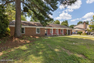 308 Greenbriar Dr, Jacksonville, NC 28546 - photo 3