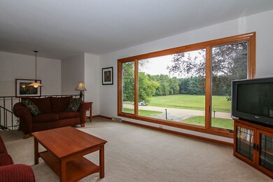 4667 Stonewood Dr, Middleton, WI 53562 - photo 7