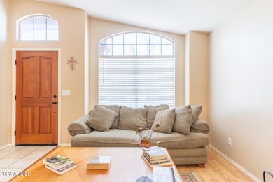 1135 W vera lane -09