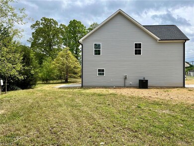 1533 Skeet Club Rd, High Point, NC 27265 - photo 5