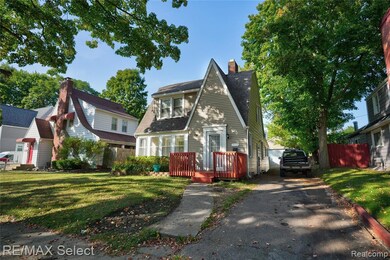 2448 Thomas St, Flint, MI 48504 - photo 4