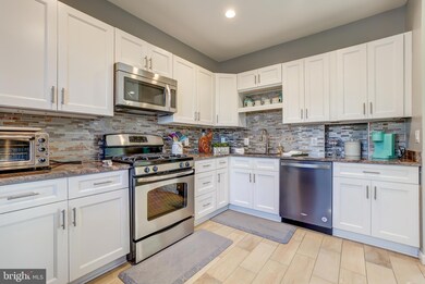 46580 Drysdale Terrace unit 103, Sterling, VA 20165 - photo 2