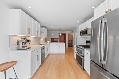 19 Franklin St unit 1, Marblehead, MA 01945 - photo 3