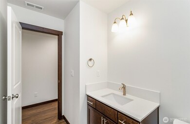 9534 Holly Dr unit B, Everett, WA 98204 - photo 3
