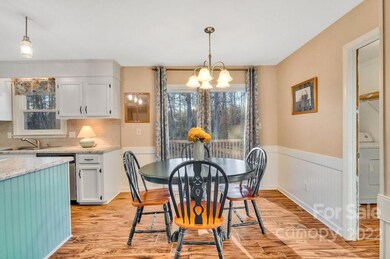 4925 Greenwood Dr, Gastonia, NC 28052 - photo 4