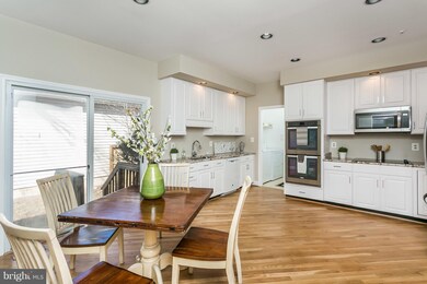 301 Chalk Hill Dr, Pikesville, MD 21208 - photo 4