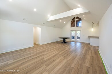 1116 Hamlet Ct-6