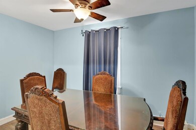 05-Dining Room