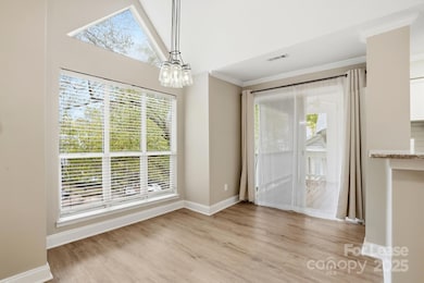 2500 Cranbrook Ln unit 11, Charlotte, NC 28207 - photo 6