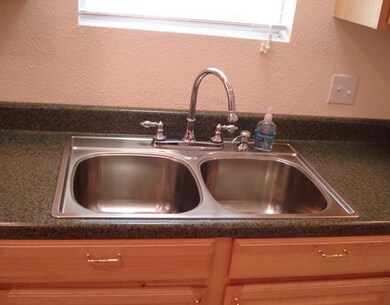 Kitchen. Plenty of room to get the dirty work done