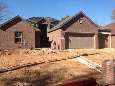 66 Wandsworth Dr, Bella Vista, AR 72715 - photo 2