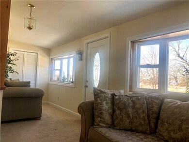 36 Powhatan St, Warwick, RI 02889 - photo 4