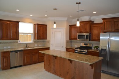 MANY BEAUTIFUL QUALITY CABINETS