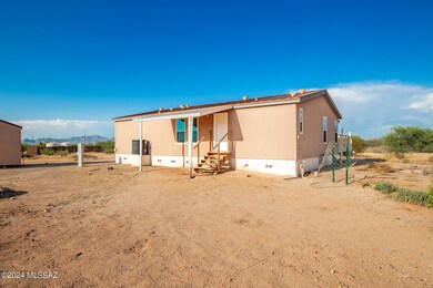 13006 W Carolyn Ln, Tucson, AZ 85735 - photo 2