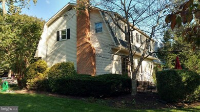 2605 Londonderry Rd, Alexandria, VA 22308 - photo 2