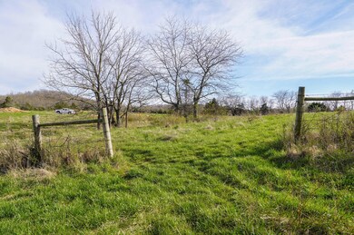 7069 E Farm Road 50-15