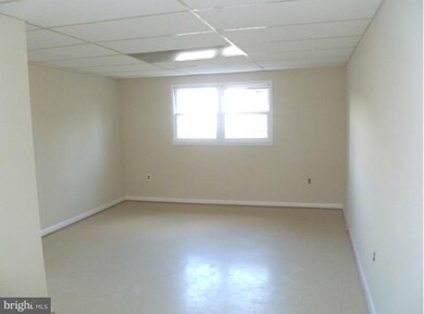 14316 Gaines Ave, Rockville, MD 20853 - photo 2