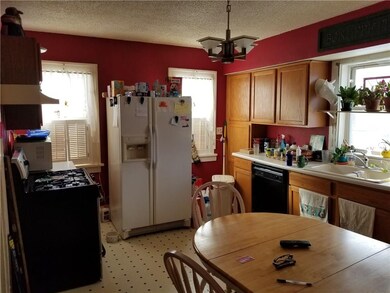 3243 E Douglas Ave, Des Moines, IA 50317 - photo 3