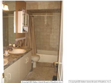 43 Galvaston Loop, Staten Island, NY 10314 - photo 6