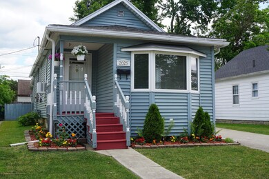 2025 Harding Ave, Lansing, MI 48910 - photo 3