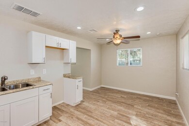 Dining/Kitchen