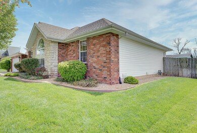1602 E Barnes, Ozark, MO 65721 - photo 4
