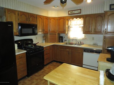 332 Grove St, Rahway, NJ 07065 - photo 5