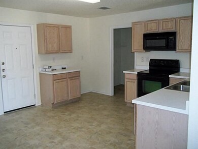 kitchen has built in microwave