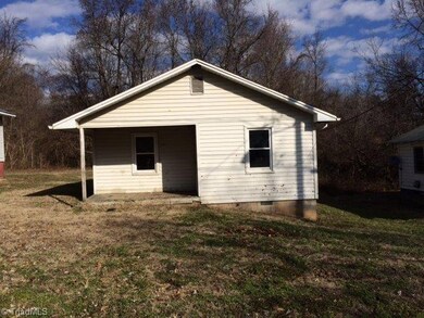 232 Lytle St, Reidsville, NC 27320 - photo 7