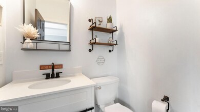 16988 Charlesbourg Place, Round Hill, VA 20141 - photo 7