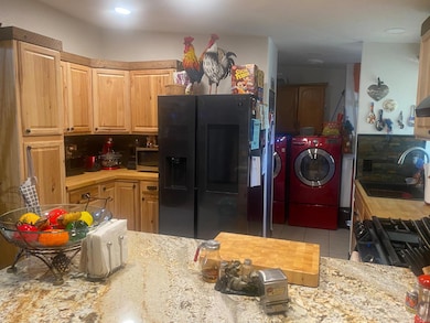 2575 S Willow Ave unit 25, Fresno, CA 93725 - photo 5