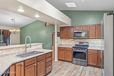 10044 E Domenic Ln, Tucson, AZ 85730 - photo 5