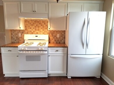 24 Sheridan St, South Dartmouth, MA 02748 - photo 5