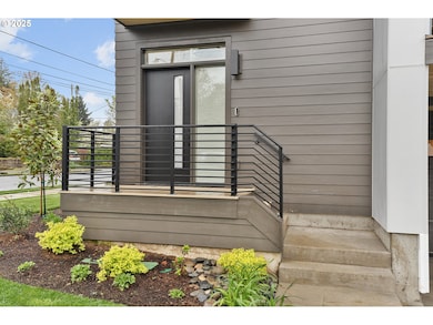 5305 NE 35th Place, Portland, OR 97211 - photo 5