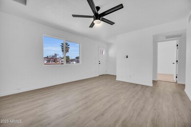 5-web-or-mls-2930 W Orchid-5