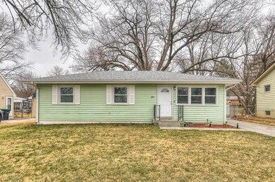 mls 4919 N 64 St 02