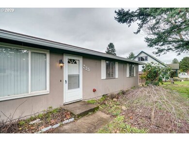 725 SW 15th St, Troutdale, OR 97060 - photo 5