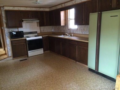 502 English Branch Rd, Burnsville, NC 28714 - photo 5