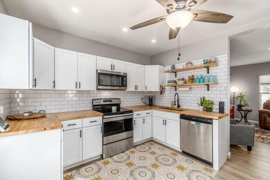S_-_1505_Kenmore_Rd_-_030